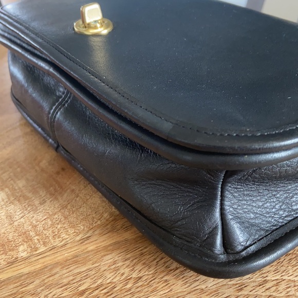 COACH Convertible Clutch 9635 - Picture 5 of 13